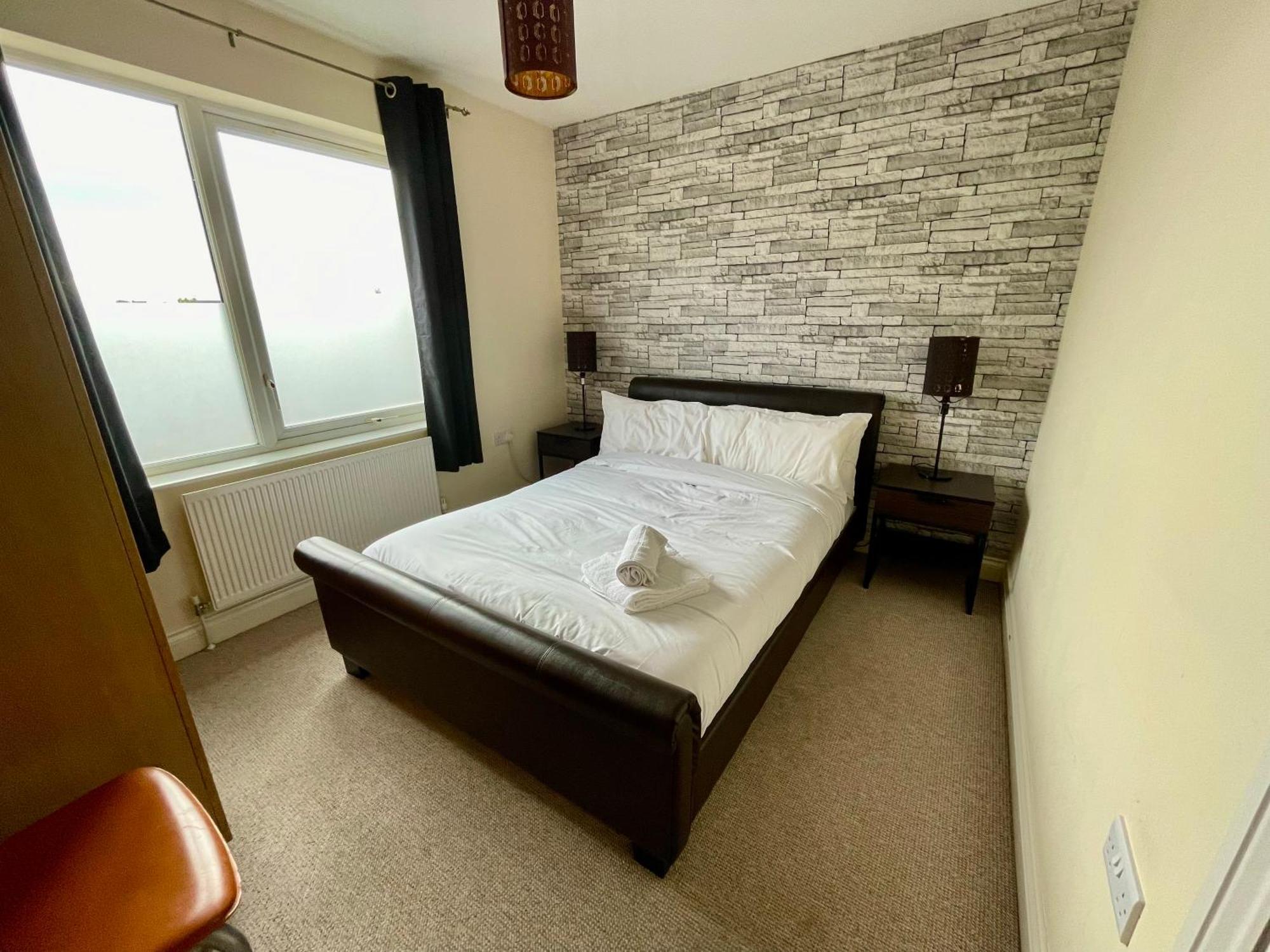 2 Bedroom City-Centre Apartment With Free Parking بلفاست المظهر الخارجي الصورة